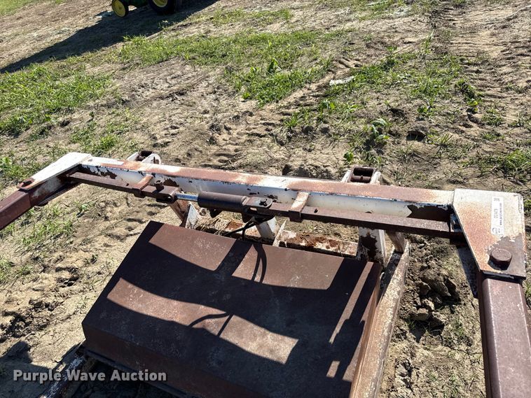 image for item DZ4479 Bale mover