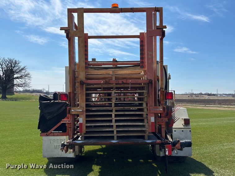 image for item EA4751 Trebro Autostack sod harvester