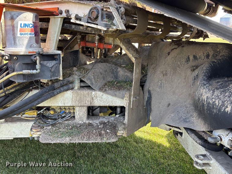 image for item EA4751 Trebro Autostack sod harvester