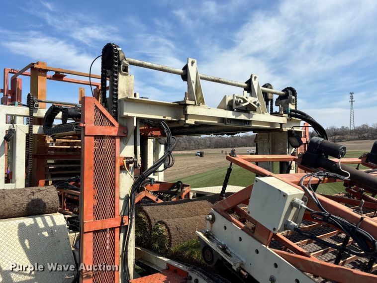 image for item EA4751 Trebro Autostack sod harvester