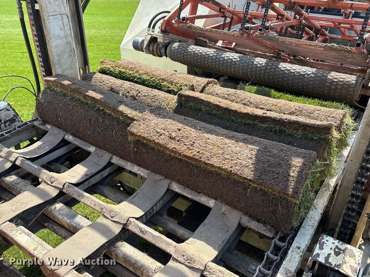 image for item EA4751 Trebro Autostack sod harvester