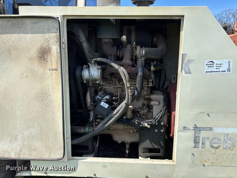 image for item EA4751 Trebro Autostack sod harvester