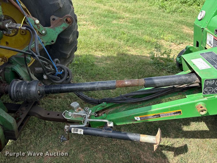 image for item EA7286 2010 John Deere 568 Mega Wide Plus round baler