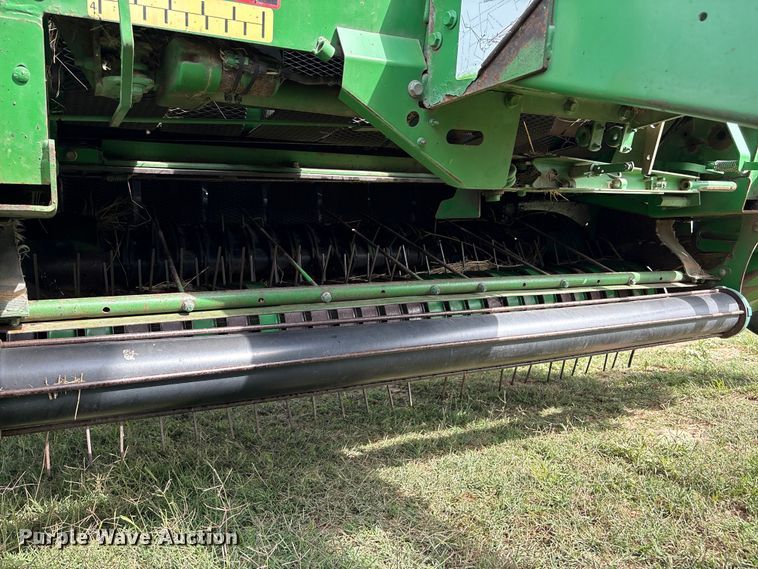 image for item EA7286 2010 John Deere 568 Mega Wide Plus round baler