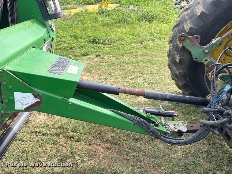 image for item EA7286 2010 John Deere 568 Mega Wide Plus round baler