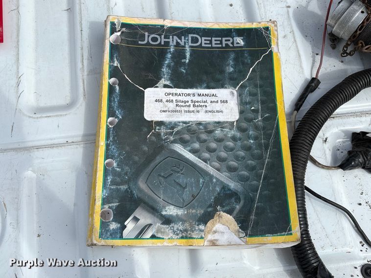 image for item EA7286 2010 John Deere 568 Mega Wide Plus round baler