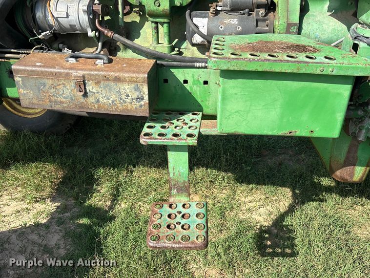 image for item EA7287 1978 John Deere 4640 tractor