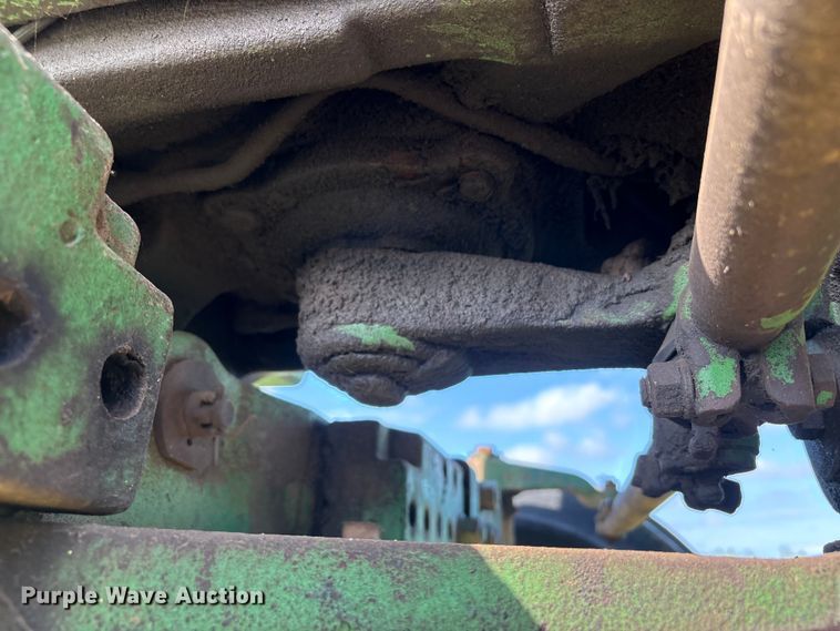 image for item EA7287 1978 John Deere 4640 tractor