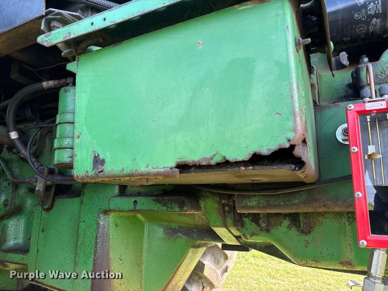 image for item EA7287 1978 John Deere 4640 tractor