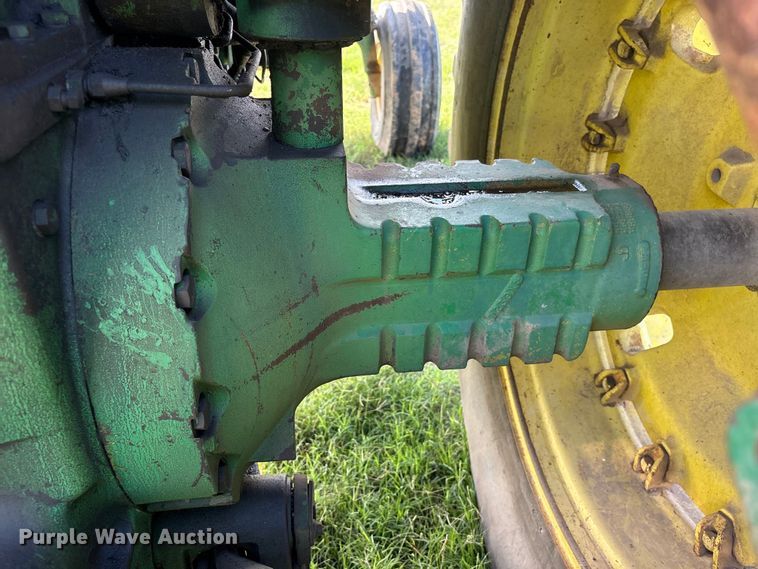 image for item EA7287 1978 John Deere 4640 tractor