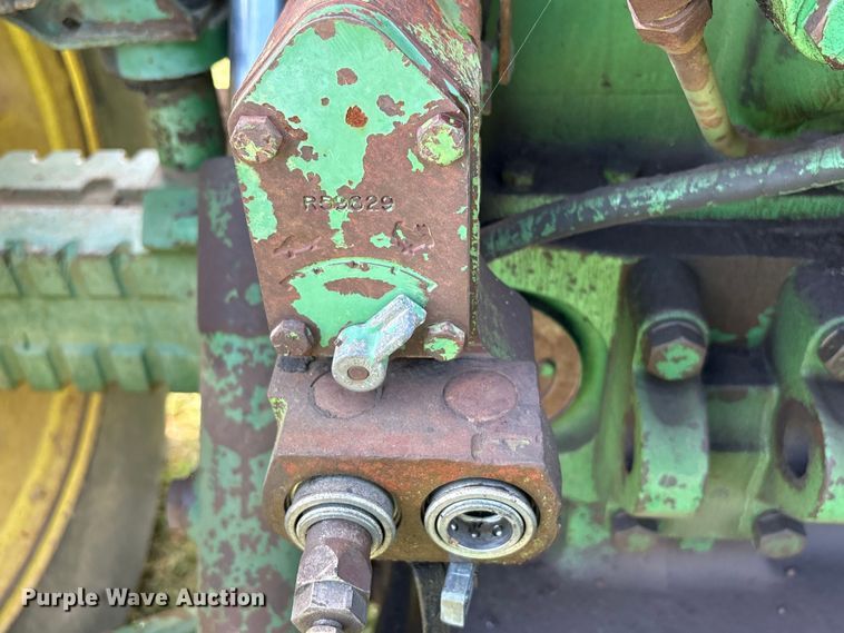 image for item EA7287 1978 John Deere 4640 tractor