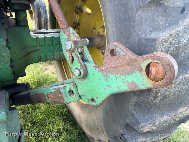 image for item EA7287 1978 John Deere 4640 tractor