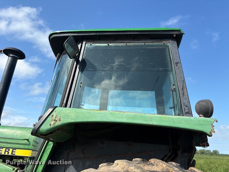 image for item EA7287 1978 John Deere 4640 tractor