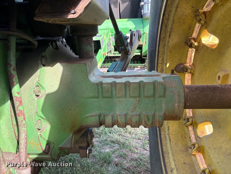 image for item EA7287 1978 John Deere 4640 tractor