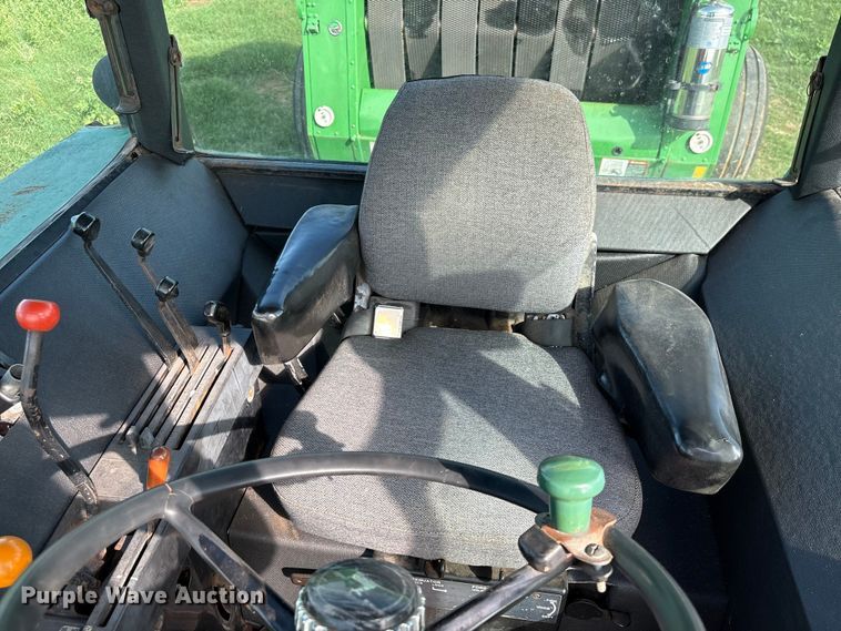 image for item EA7287 1978 John Deere 4640 tractor