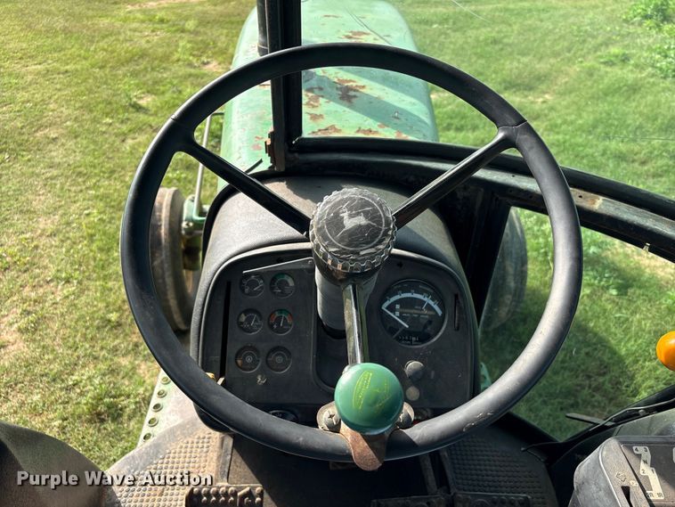 image for item EA7287 1978 John Deere 4640 tractor