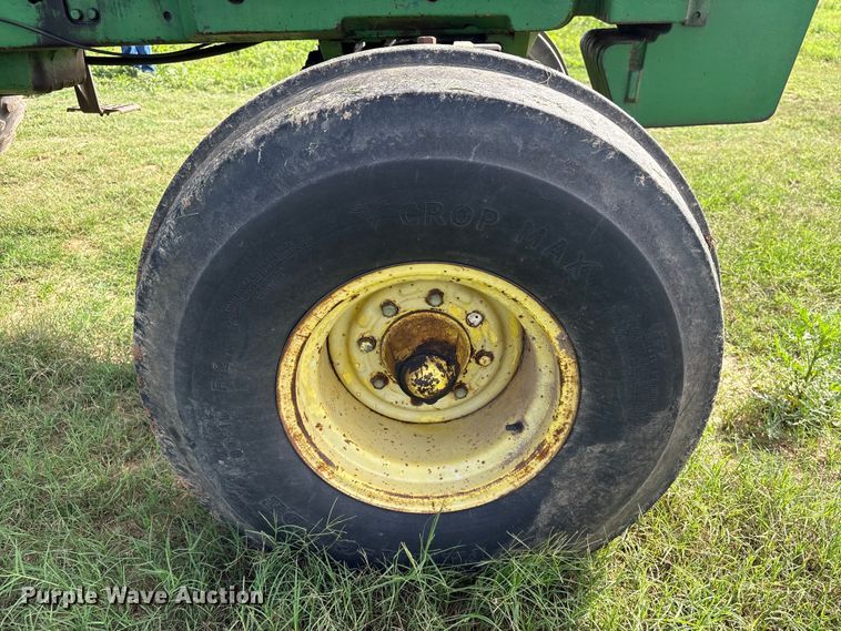 image for item EA7287 1978 John Deere 4640 tractor