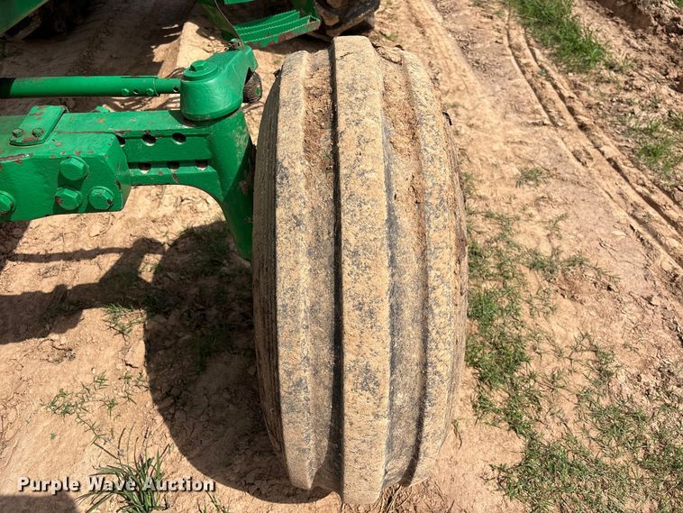 image for item EA7289 John Deere 4840 tractor