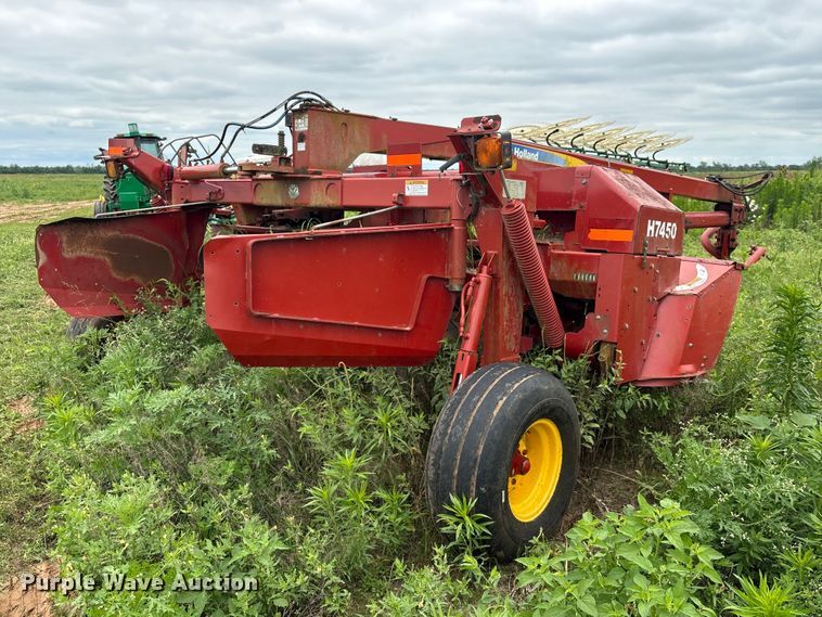 image for item EA7292 New Holland H7450 swather / windrower