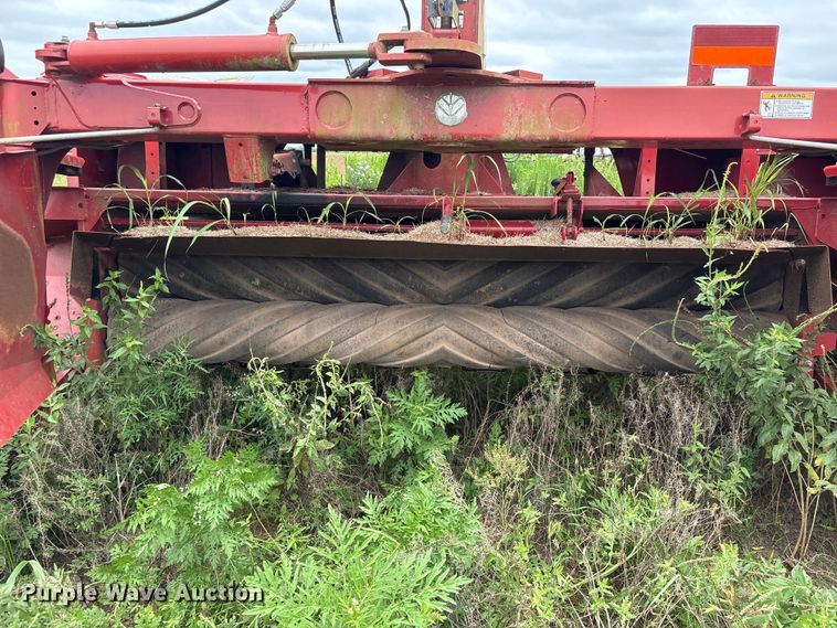 image for item EA7292 New Holland H7450 swather / windrower