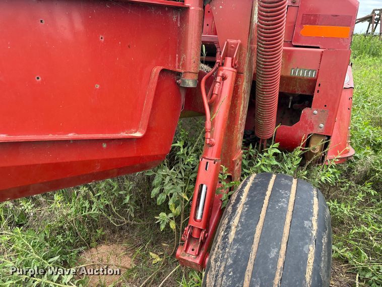 image for item EA7292 New Holland H7450 swather / windrower