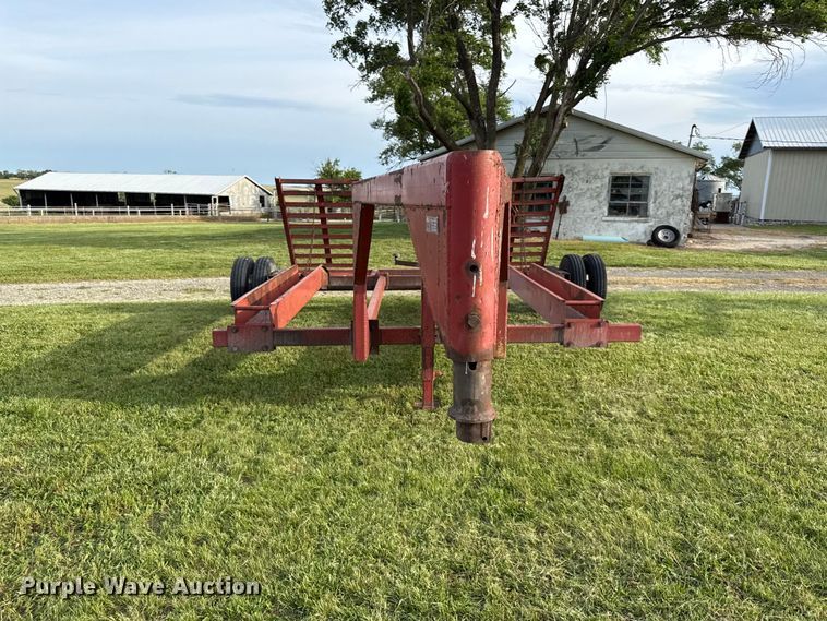 image for item EC4582 Windrower trailer