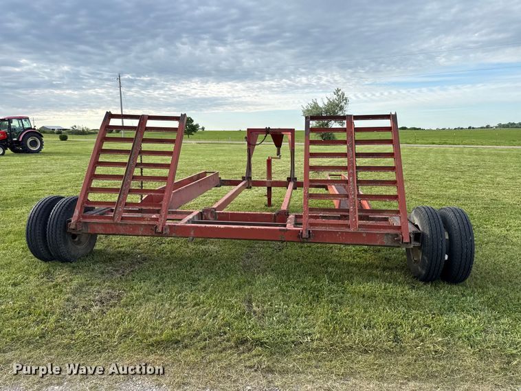 image for item EC4582 Windrower trailer