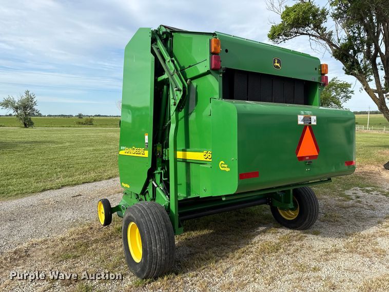 image for item EC4584 John Deere 567 round baler