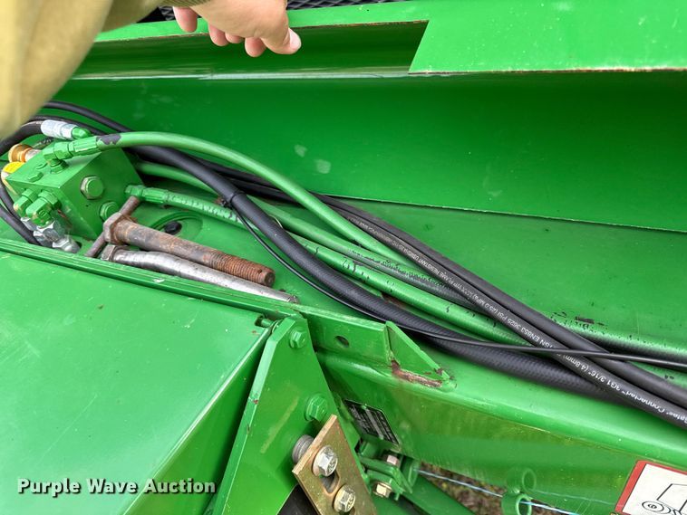 image for item EC4584 John Deere 567 round baler