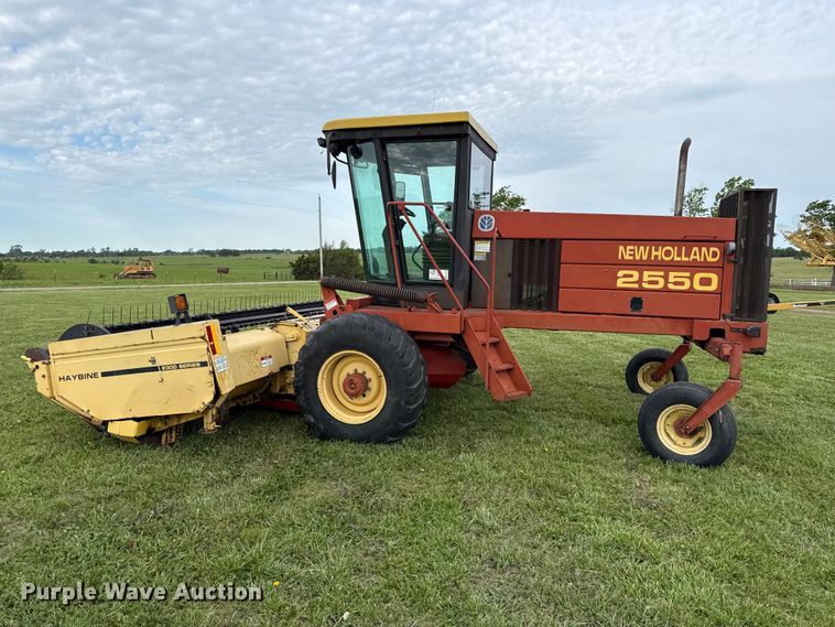 image for item EC4585 1997 New Holland 2550 swather / windrower