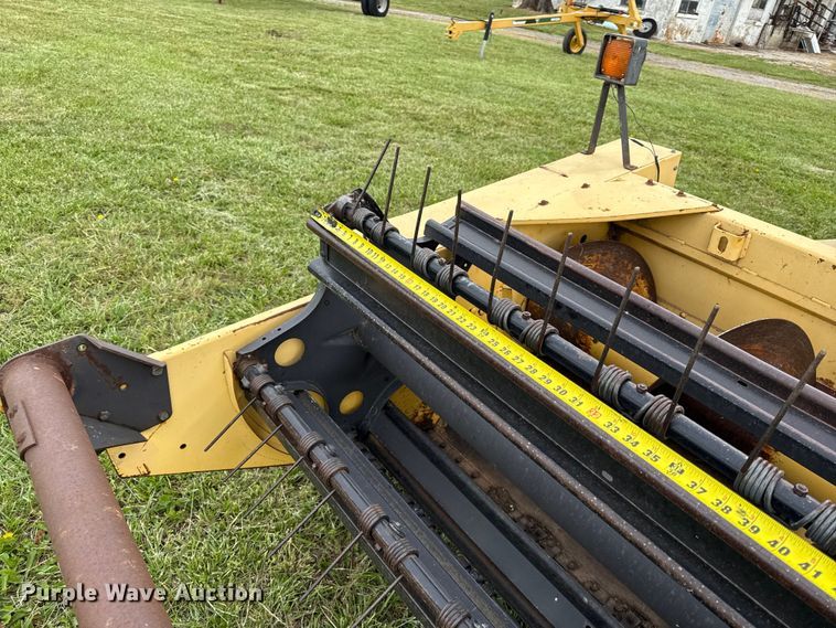 image for item EC4585 1997 New Holland 2550 swather / windrower