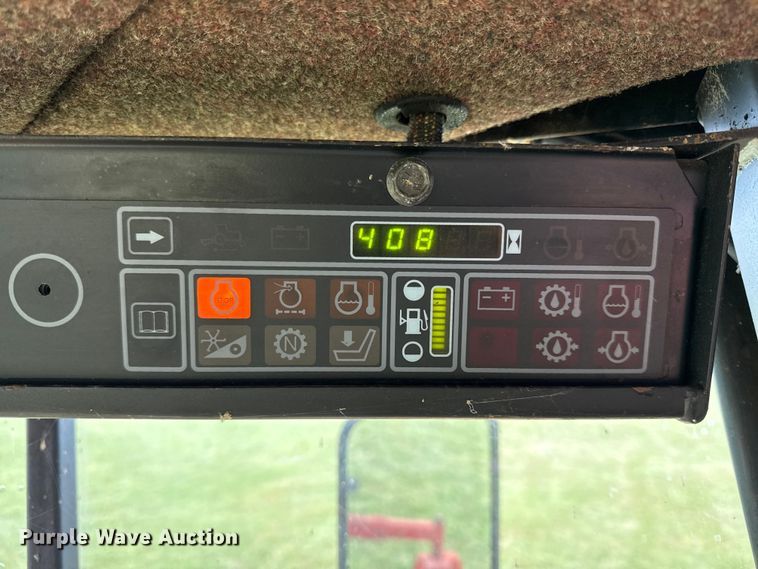 image for item EC4585 1997 New Holland 2550 swather / windrower