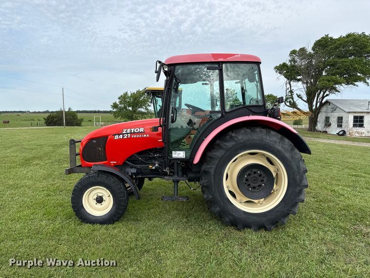 image for item EC4587 2005 Zetor Proxima 8421 tractor
