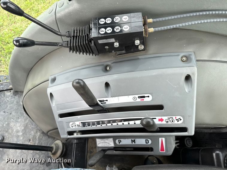 image for item EC4587 2005 Zetor Proxima 8421 tractor