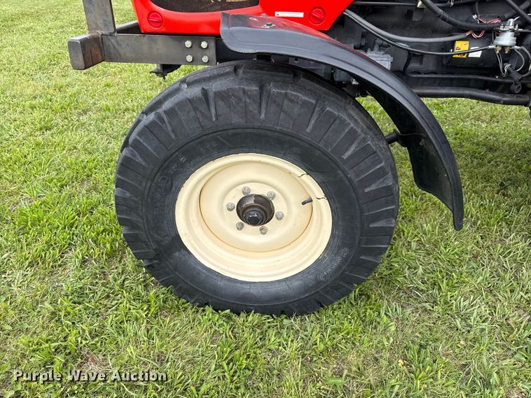 image for item EC4587 2005 Zetor Proxima 8421 tractor