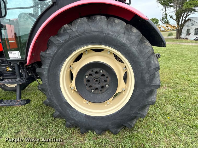 image for item EC4587 2005 Zetor Proxima 8421 tractor