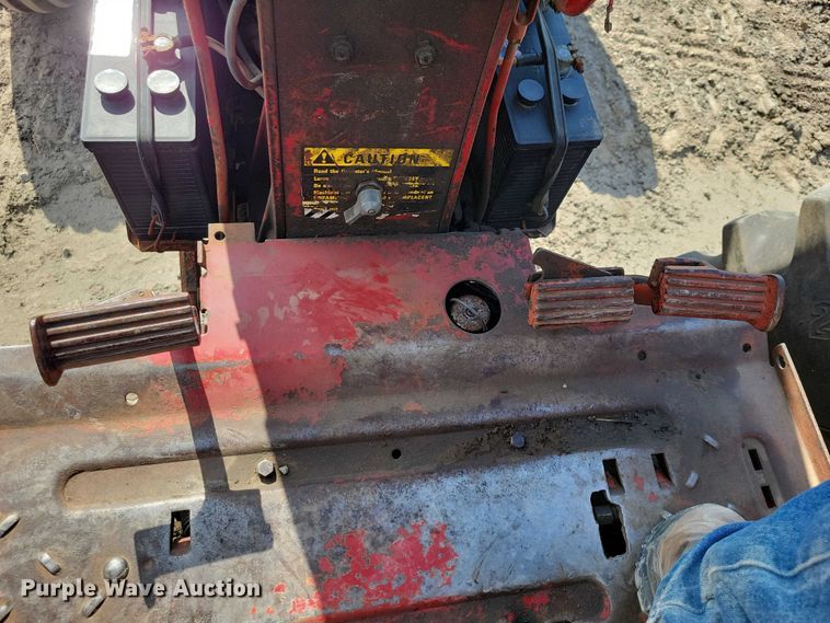 image for item EE0986 1968 International  1256 tractor