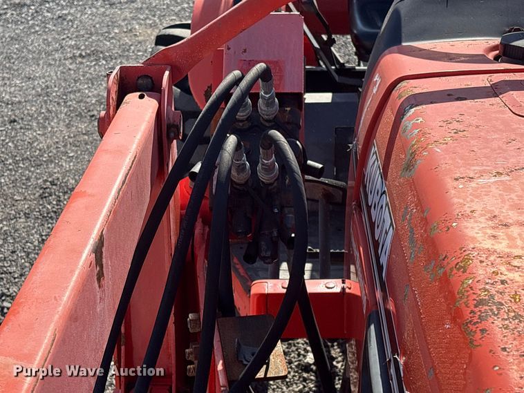 image for item EG9076 Kubota B2710HSD HFWD tractor