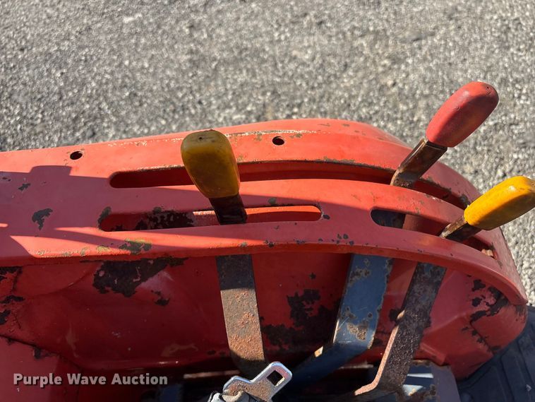 image for item EG9076 Kubota B2710HSD HFWD tractor