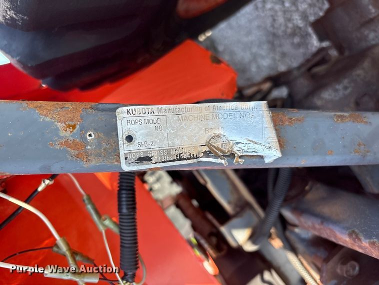image for item EG9076 Kubota B2710HSD HFWD tractor