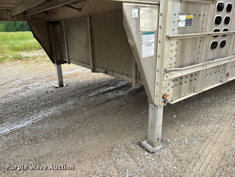 image for item EM0096 2020 Wilson PSDCL-402 livestock trailer