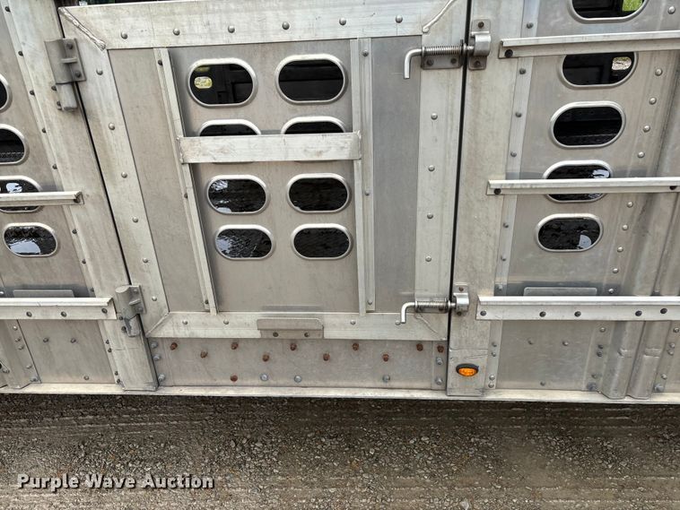image for item EM0096 2020 Wilson PSDCL-402 livestock trailer
