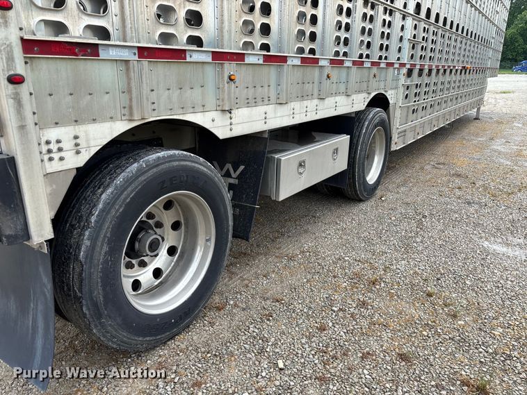 image for item EM0096 2020 Wilson PSDCL-402 livestock trailer