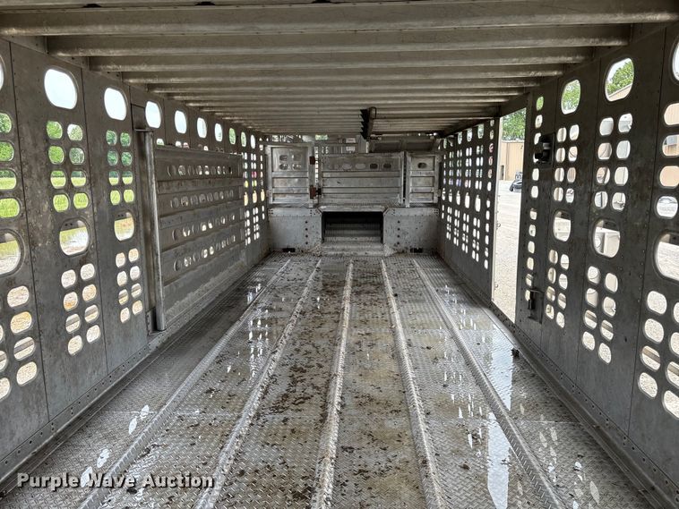 image for item EM0096 2020 Wilson PSDCL-402 livestock trailer