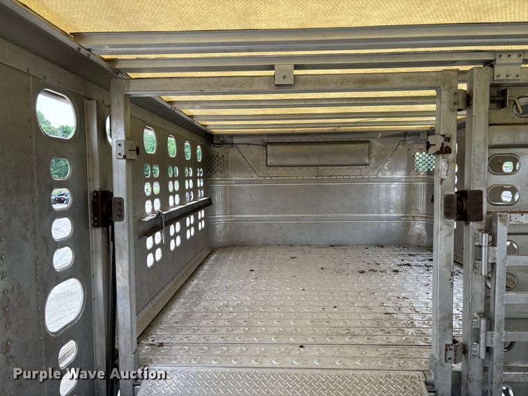image for item EM0096 2020 Wilson PSDCL-402 livestock trailer