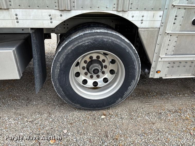 image for item EM0096 2020 Wilson PSDCL-402 livestock trailer