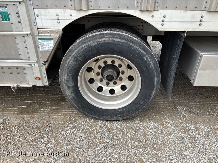 image for item EM0096 2020 Wilson PSDCL-402 livestock trailer