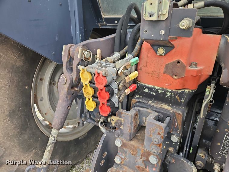 image for item EO7286 1986 Deutz-Allis 7145 MFWD tractor