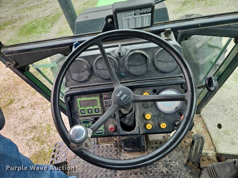 image for item EO7286 1986 Deutz-Allis 7145 MFWD tractor