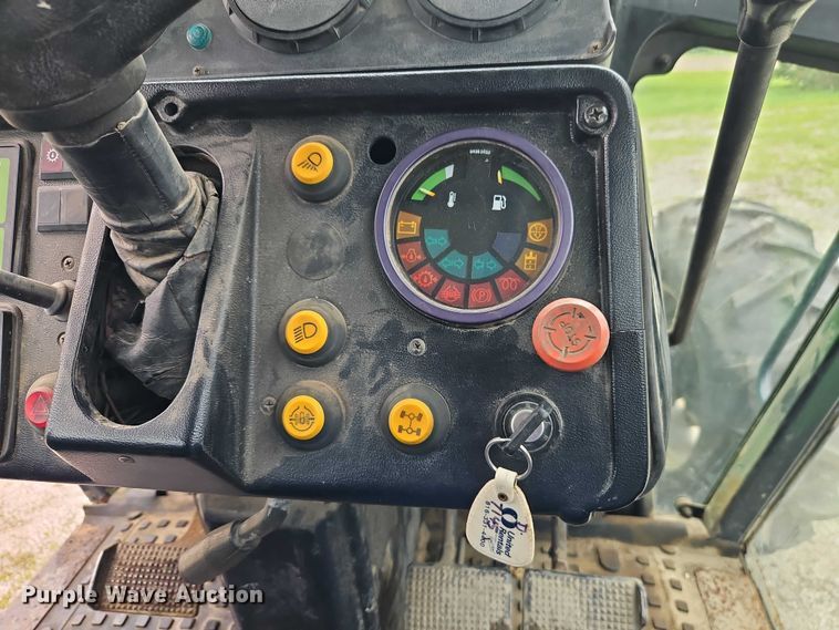 image for item EO7286 1986 Deutz-Allis 7145 MFWD tractor